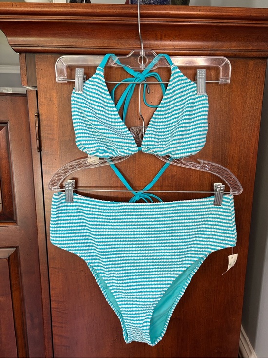 aerie Other - Aerie FULL Set, Crinkle Stripe Tie String Top/ High Cut Cheeky Bottoms